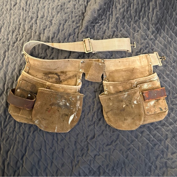 Vintage Other - ⭐️Vintage Proper Heavy Leather Adjustable Tool Belt